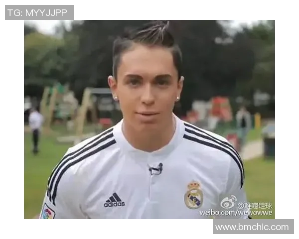 假装足球明星的我如何成功搭讪心仪女孩的真实经历与技巧分享